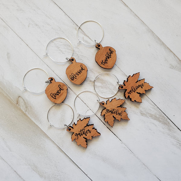 Acorns and Leaves Drink Charms, Fall Acorn Leaf Wine Charms, Thanksgiving Table Decor, Gift for Hostess or Bestie